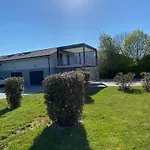 Loft Grand Confort Avec Piscine Montalzat